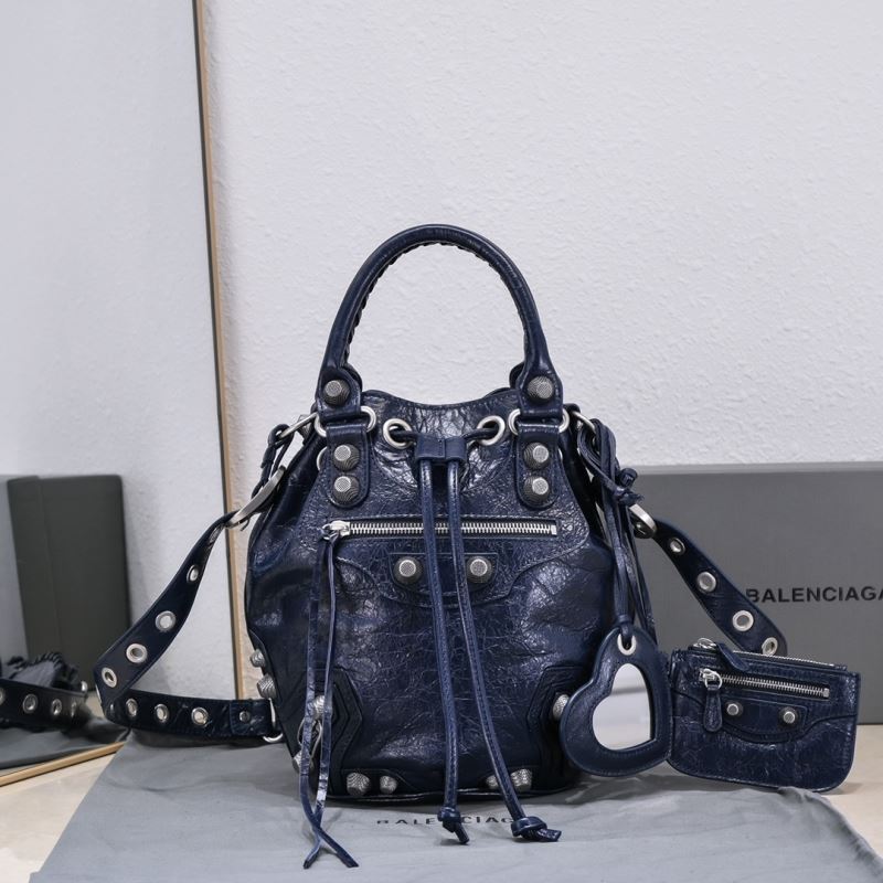 Ba*len*cia*ga bucket bags